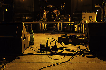 摇滚音乐会的有线电子产品控制麦克风放大器电气安慰立体声娱乐收音机技术图片