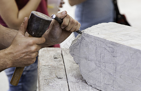 雕刻石工作工匠雕刻师工人工作室作坊工艺石匠工具木头图片