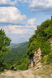 Dniester河附近的克里夫 摩尔多瓦的地貌悬崖地平线乡村峡谷绿色植物农村蓝天桤木树木图片