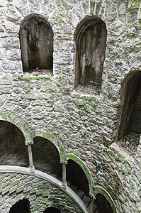 葡萄牙辛特拉的开水井螺旋艺术旅行花园隧道历史性石工遗产建筑学纪念碑图片