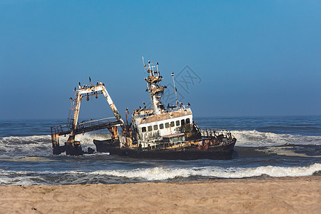 Zeila纳米比亚非洲Skeleton海岸金属钓鱼破坏海洋船运危险渔船海岸线沉船飞溅图片