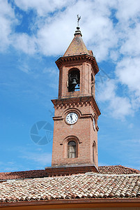 一座教堂和钟楼建筑学历史性历史教会砖块图片