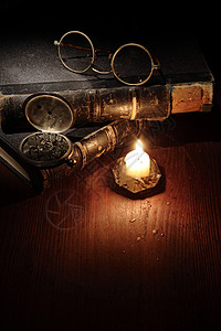 死老生还者知识蜡烛教育火焰文学科学小说艺术智慧眼镜图片