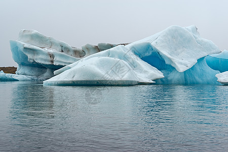 冰岛Jokulsarlon湖的冰山旅游白色天空水平旅行风景蓝色冰川地标图片