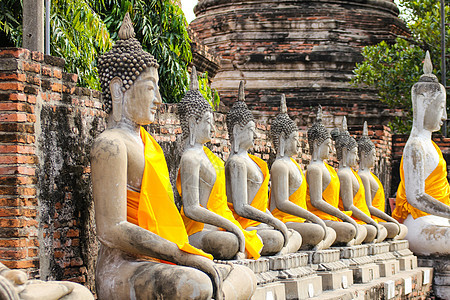 佛像在寺庙 Ayutthaya 泰拉佛教徒文化艺术建筑学雕塑宗教旅行雕像旅游地标图片