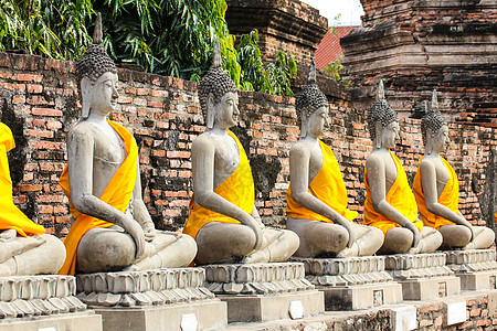 佛像在寺庙 Ayutthaya 泰拉佛教徒蒙果佛塔艺术历史地标文化宗教雕塑雕像图片