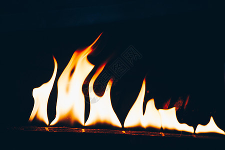 在展示的石炉中的火焰面包火炉白色烤箱壁炉燃烧烧伤餐厅木头烹饪图片