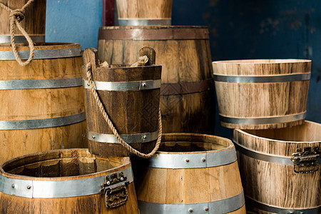 库存中的木桶竞争贮存味道插图饮料酒桶店铺发酵收藏酒厂木头图片