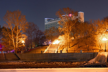 从阿穆尔河 冷冻河 内旅店的哈巴罗夫斯克市景象图片