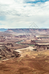 犹他州Canyonland国家公园绿河透视雕刻土地环境轮缘旅游侵蚀高原台面砂岩远景图片