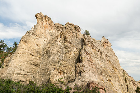 沿着科罗拉多神园中央花园轨迹的白岩图片