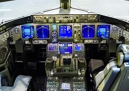 客机驾驶舱 从驾驶舱查看时看巡航天空日落喷射航班飞机太阳飞行航天货轮图片