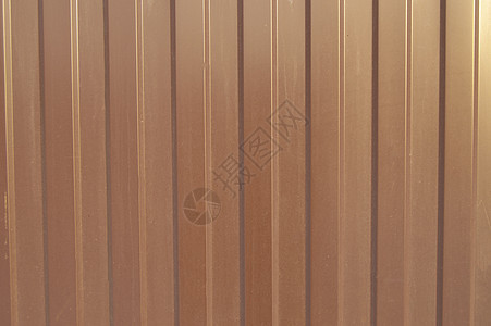棕色金属壁板 用于制造围栏和外墙覆层的现代饰面材料控制板建筑学木板镀锌风化作品工厂异形涂层日志图片