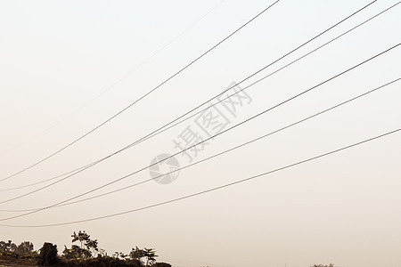 电源传输线 (电镀 钢板塔)高压顶端输电线 工业背景情况图片