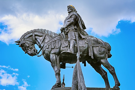 马蒂亚斯科文王旅游古董雕塑遗产男人盔甲领导者地标君主国王图片