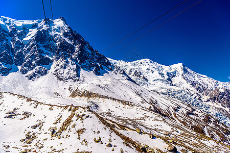 法国阿尔卑斯 上萨瓦伊 勃朗山岩石假期蓝色天空首脑全景车站奢华顶峰季节图片