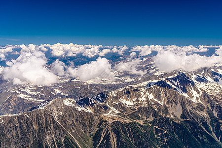 法国阿尔卑斯 上萨瓦伊 勃朗山遗产爬坡世界天空薄雾旅行滑雪全景假期地标图片