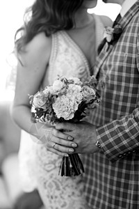 婚前花束玫瑰订婚女性美丽仪式婚姻白色绿色婚礼裙子图片