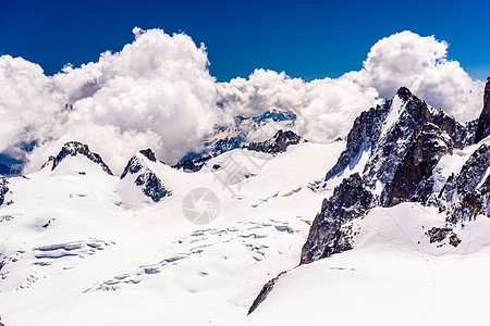 法国阿尔卑斯 上萨瓦伊 勃朗山天空遗产远足爬坡顶峰全景旅行假期滑雪冰川图片