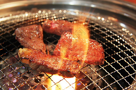 Hida牛肉烧烤食物高山宏观烹饪餐厅午餐盘子炙烤用餐美食图片