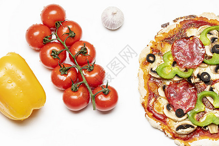白色新鲜比萨饼概览烹饪食物洋葱餐厅脆皮胡椒小吃面团蔬菜美食图片