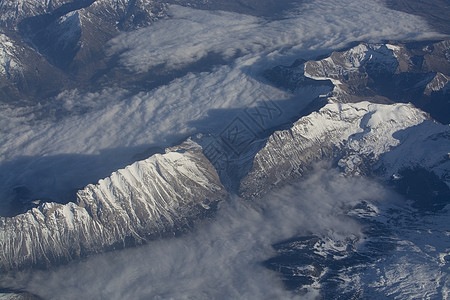 瑞士阿尔卑斯山高雪山顶荒野山脉风景天空蓝色顶峰爬坡冰川岩石飞行图片