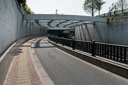 城市的通道 透视背景情况场景技术街道地面国家阴影交通建筑旅行景观图片