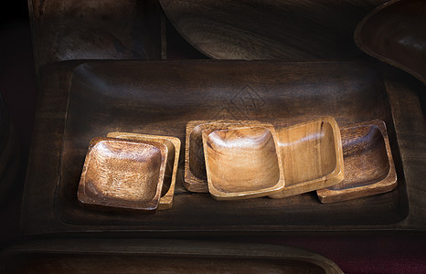 用于进食的木制空空碗用具肉汁包装食物乡村木头餐具厨具圆形杯子图片