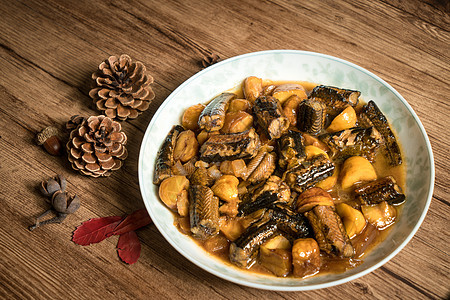 栗子油炸 无鱼 自制食物美味午餐膳食营养美食盘子蔬菜传统黄鳝木头图片