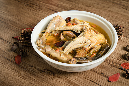 鸡汤和木头背景烹饪厨房食物厨师蔬菜盘子传统肉汤勺子美食图片