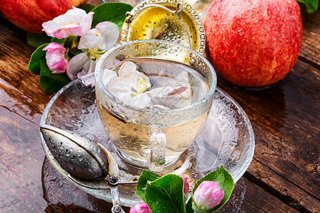 苹果果茶液体饮料水果食物芳香单宁花草绿茶桌子叶子图片