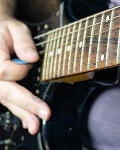 独奏男主角主吉他练习手指歌曲音乐家男性爵士乐岩石艺术摇杆音乐图片