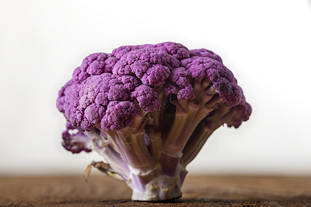 紫色花椰菜的特写力量桌子食物健康红色插图蔬菜植物图片