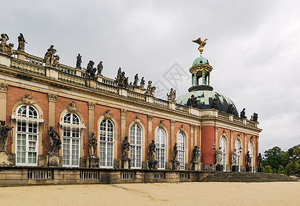 德国波茨坦Sanssouci公园新宫雕塑雕像地标旅游建筑学风格历史性历史观光纪念碑图片