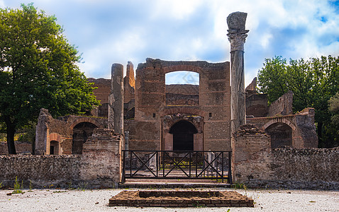或Hardrians的三座Exedras建筑废墟 意大利蒂沃利(罗马-拉齐奥)Unesco考古遗址图片