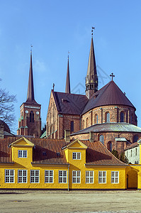 丹麦罗斯基尔德大教堂建筑遗产建筑学宗教历史性尖塔旅游吸引力游客旅行图片