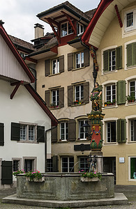 瑞士阿拉乌的喷泉图片