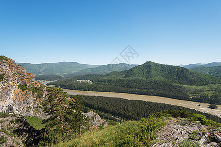 山上的美丽黎明旅游蓝色森林日落场景草地公园高度岩石小路图片