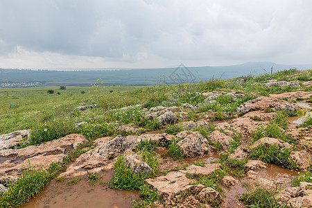 Arbel悬崖或上架天空风景土地旅行圣地岩石峡谷橙子国家沙漠图片