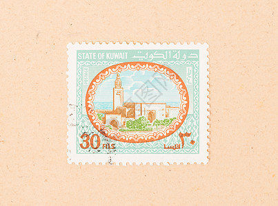 1980年 科威特印刷的一张印章显示一个旧建筑背景图片