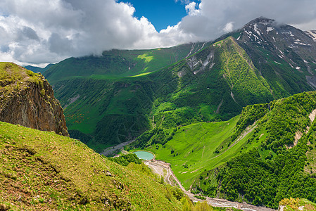 高加索最美景大峡谷的顶端风景图片