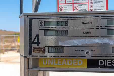 珊瑚湾自维修加油站价格昂贵的无铅汽油和柴油价格(Coral Bay)图片