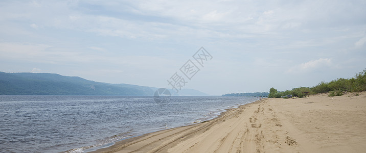 科比洛沃半岛齐古利山脉的全景森林海滩海浪游客地区假期娱乐旅行半岛山脉图片