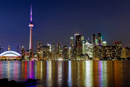 加拿大安大略省多伦多市中心的夜景市中心天际天空商业体育场摩天大楼建筑建筑学港口城市图片