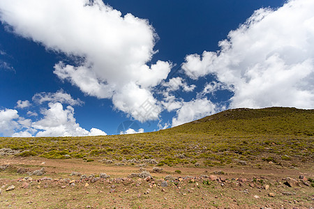 贝勒山景观自然资源粮田大自然爬坡荒地保护区高山天空旅行蓝色图片