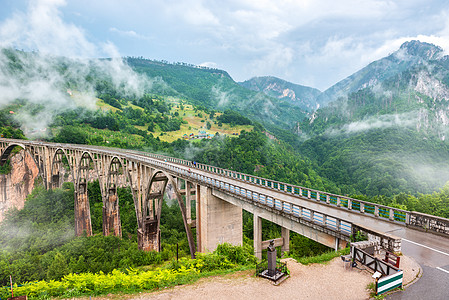 黑山大桥图片