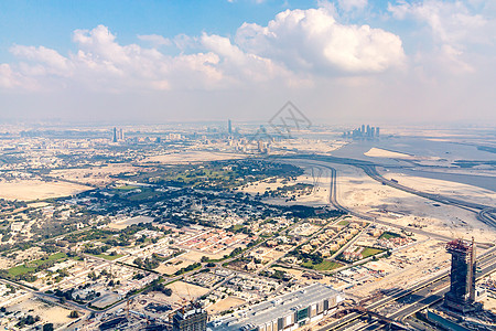 迪拜哈利法塔杜拜从世界上最高的建筑布吉哈利法塔上街道城市旅游旅行哈里发奢华全景天线国家建筑学背景