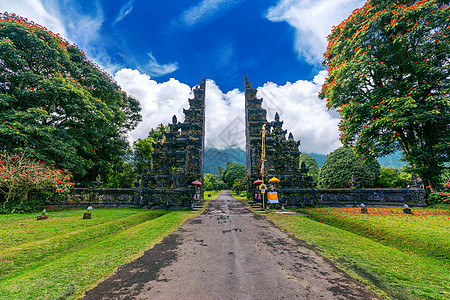 印度尼西亚巴厘岛的大门很大石头建筑入口游客假期公园乌布建筑学历史热带图片