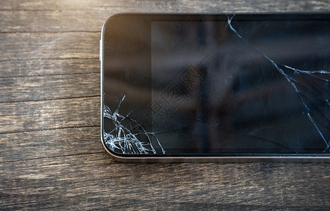 黑色智能电话断开屏幕监视器展示碰撞失败手机划痕损害保险技术玻璃图片