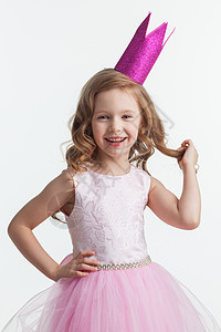 快乐的小公主女孩头发裙子童年乐趣派对微笑喜悦戏服白色孩子图片